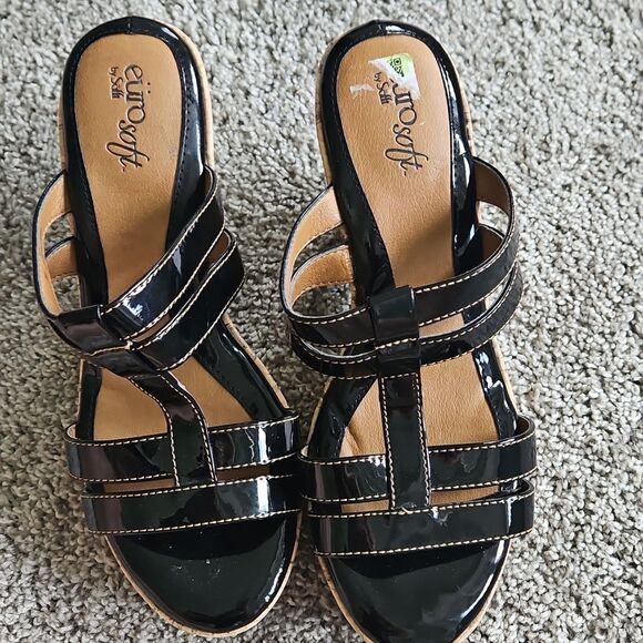 NWT SOFFT  Black Wedge Sandals 7.5 - Picture 3 of 6